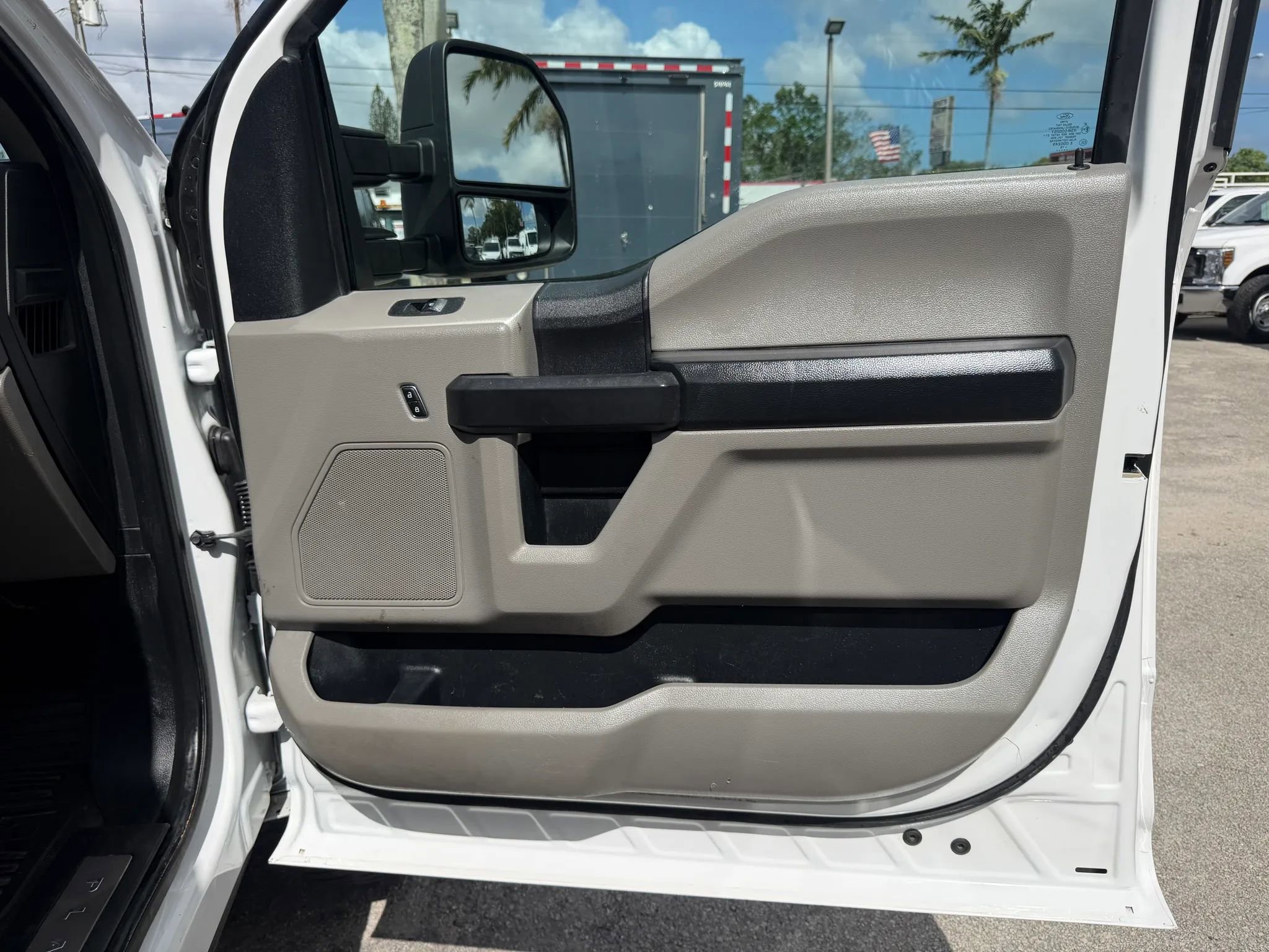 Used 2019 Ford F550 4x4 Crew Cab Super Duty image 18