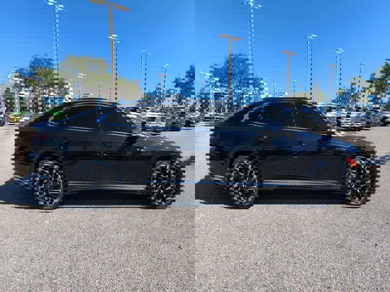Used 2021 Volkswagen Arteon SEL Premium image 4