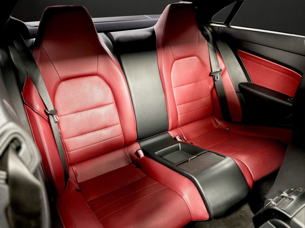 Used 2015 Mercedes-Benz E 400 4MATIC Coupe image 23