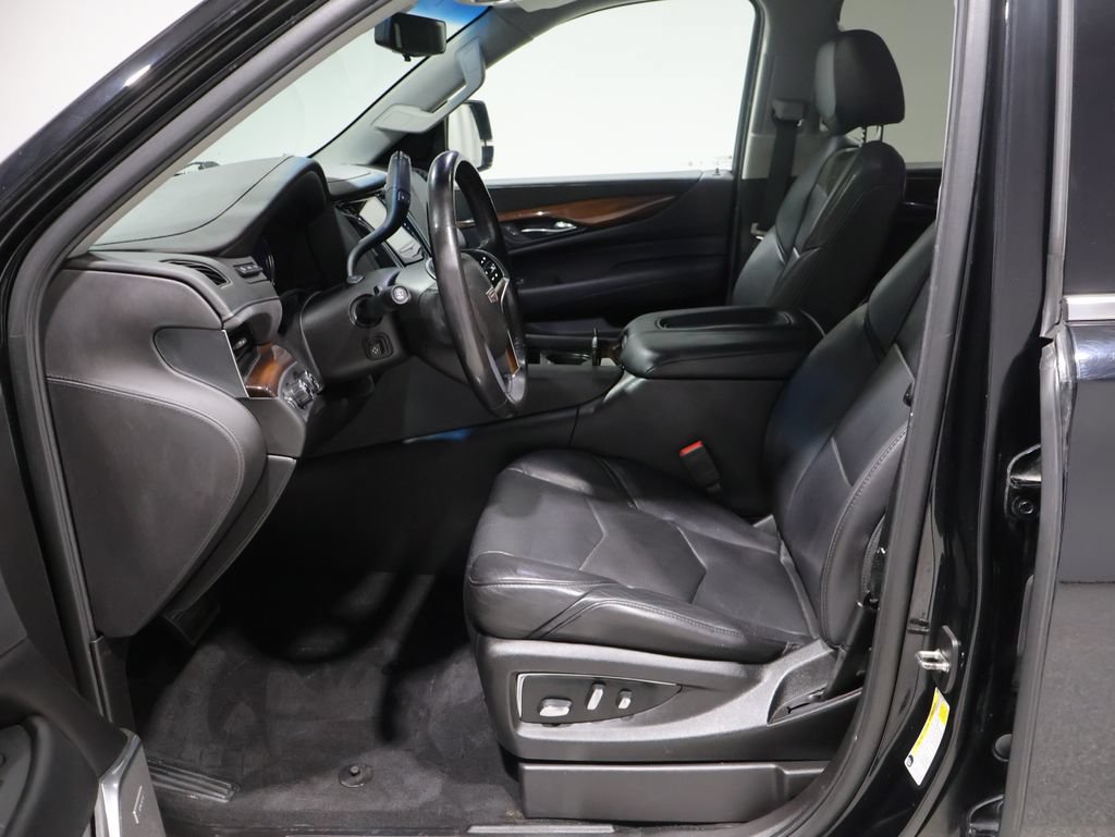 Used 2018 Cadillac Escalade ESV Premium Luxury AWD/4WD image 10