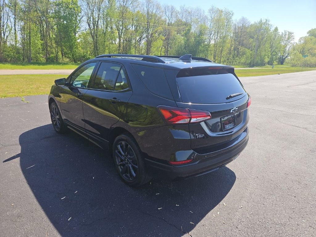 Used 2024 Chevrolet Equinox RS AWD/4WD image 5