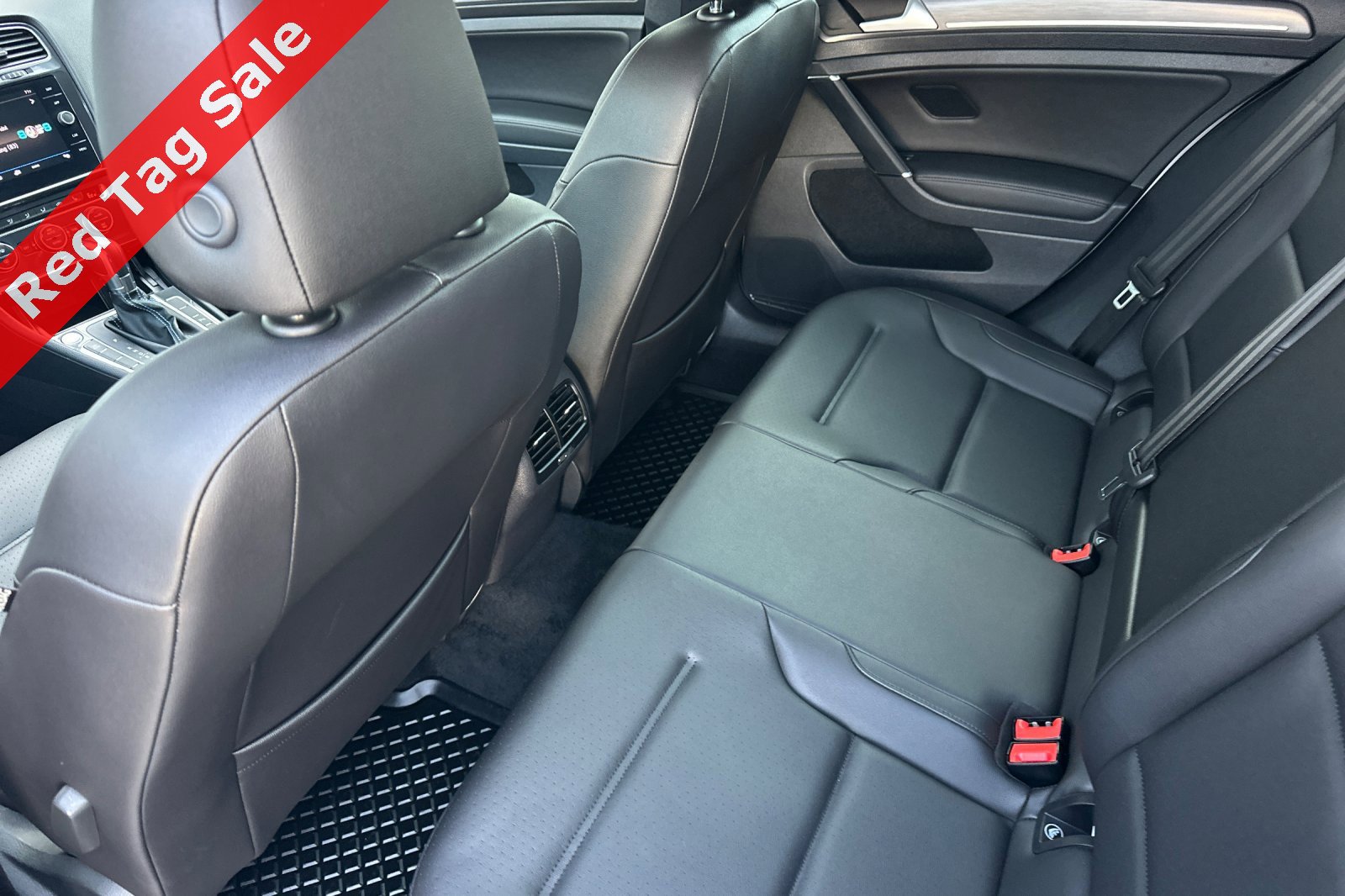 Used 2017 Volkswagen e-Golf SEL Premium image 12