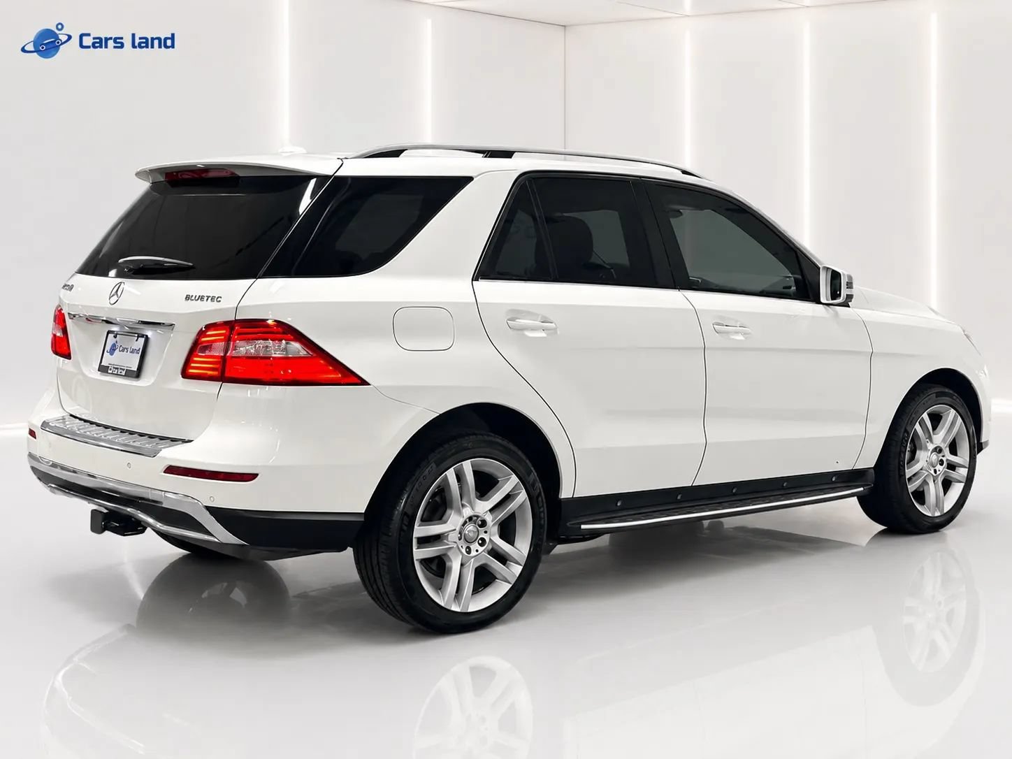 Used 2015 Mercedes-Benz ML 250 BlueTEC 4MATIC image 3