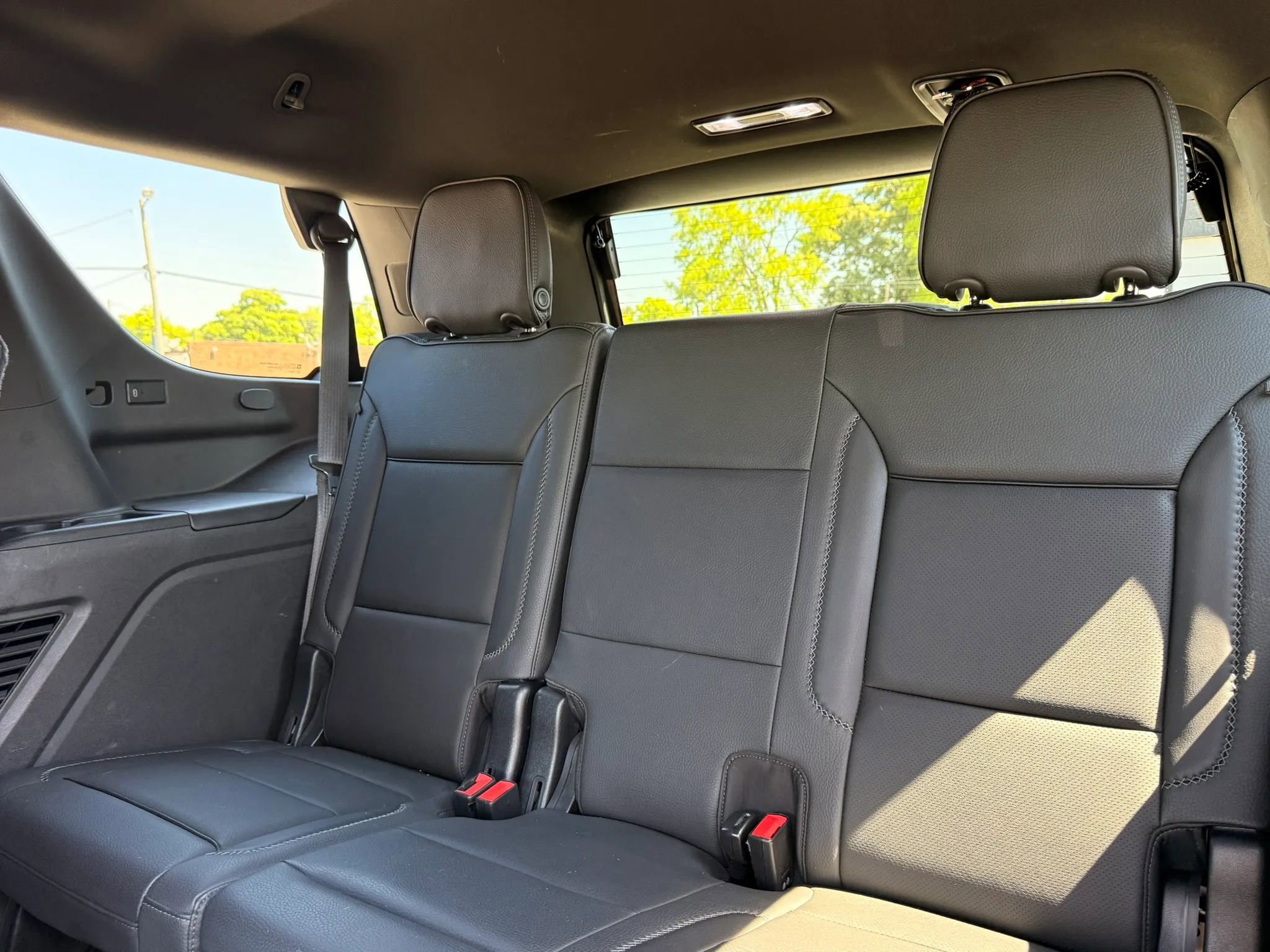 Used 2021 GMC Yukon Denali AWD/4WD image 14
