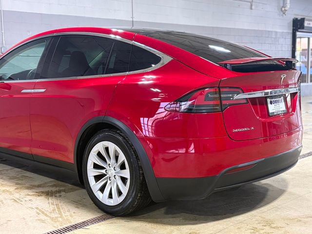 Used 2018 Tesla Model X 75D image 12