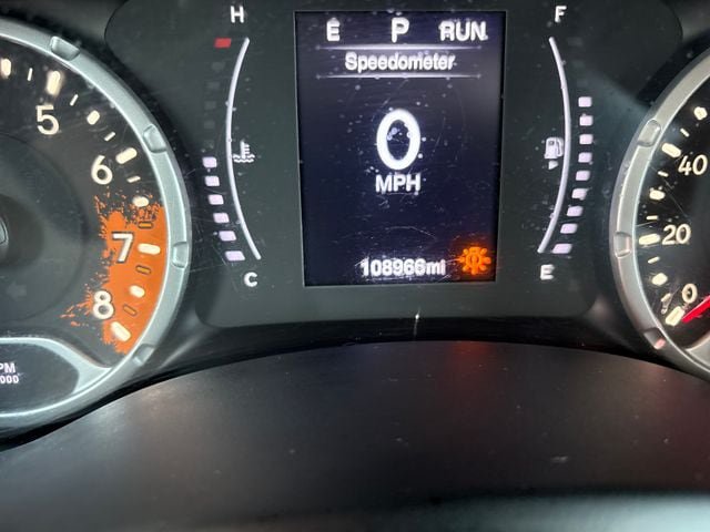 Used 2017 Jeep Renegade Latitude AWD/4WD image 16