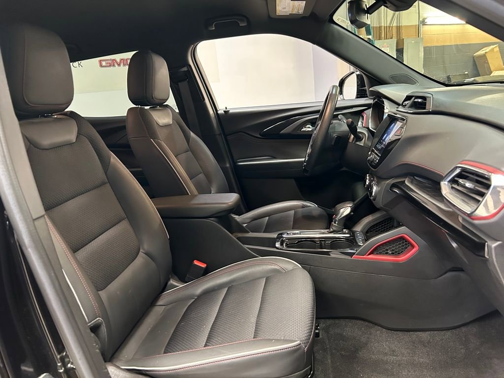 Used 2022 Chevrolet TrailBlazer RS w/ Technology Package image 26