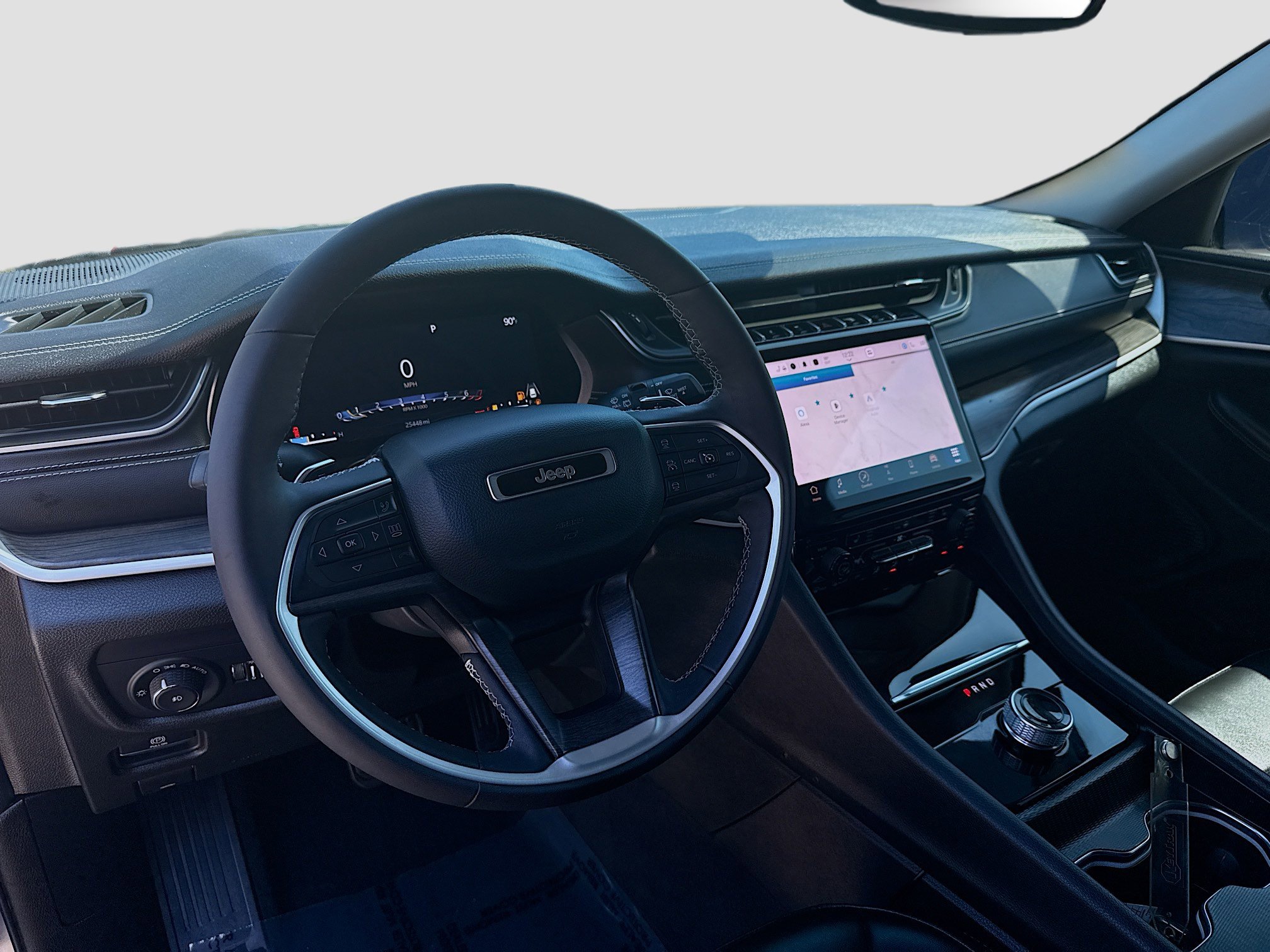 Used 2024 Jeep Grand Cherokee Limited w/ Black Appearance Package image 9