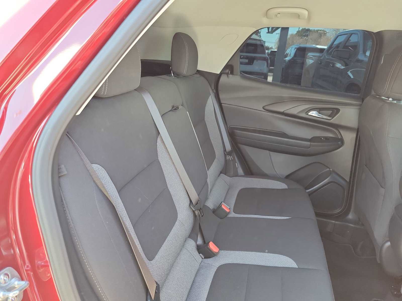 Used 2025 Chevrolet TrailBlazer LT w/ Convenience Package image 13