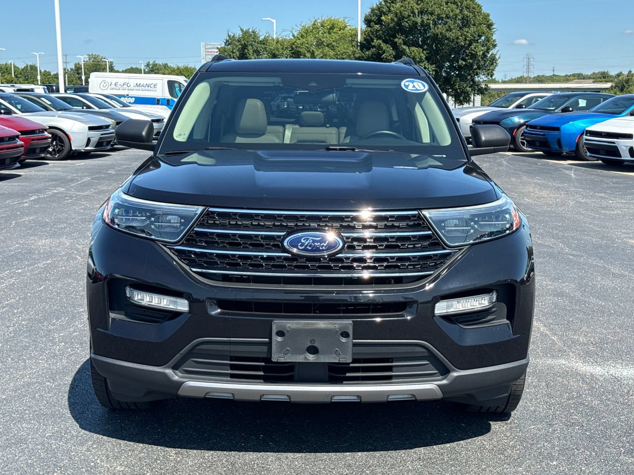 Used 2020 Ford Explorer XLT w/ Equipment Group 202A AWD/4WD image 8