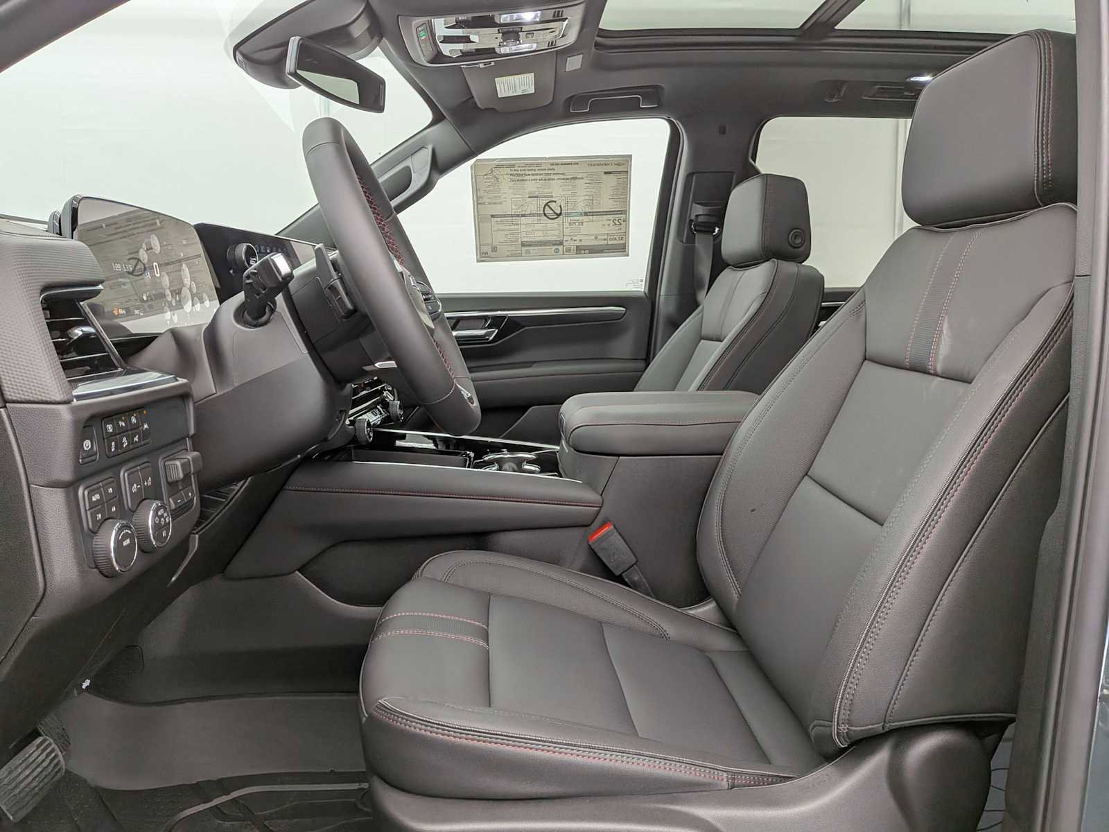 New 2026 Chevrolet Suburban RST image 18