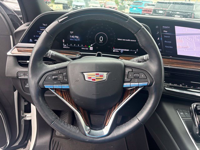 Used 2024 Cadillac Escalade Premium Luxury AWD/4WD image 8