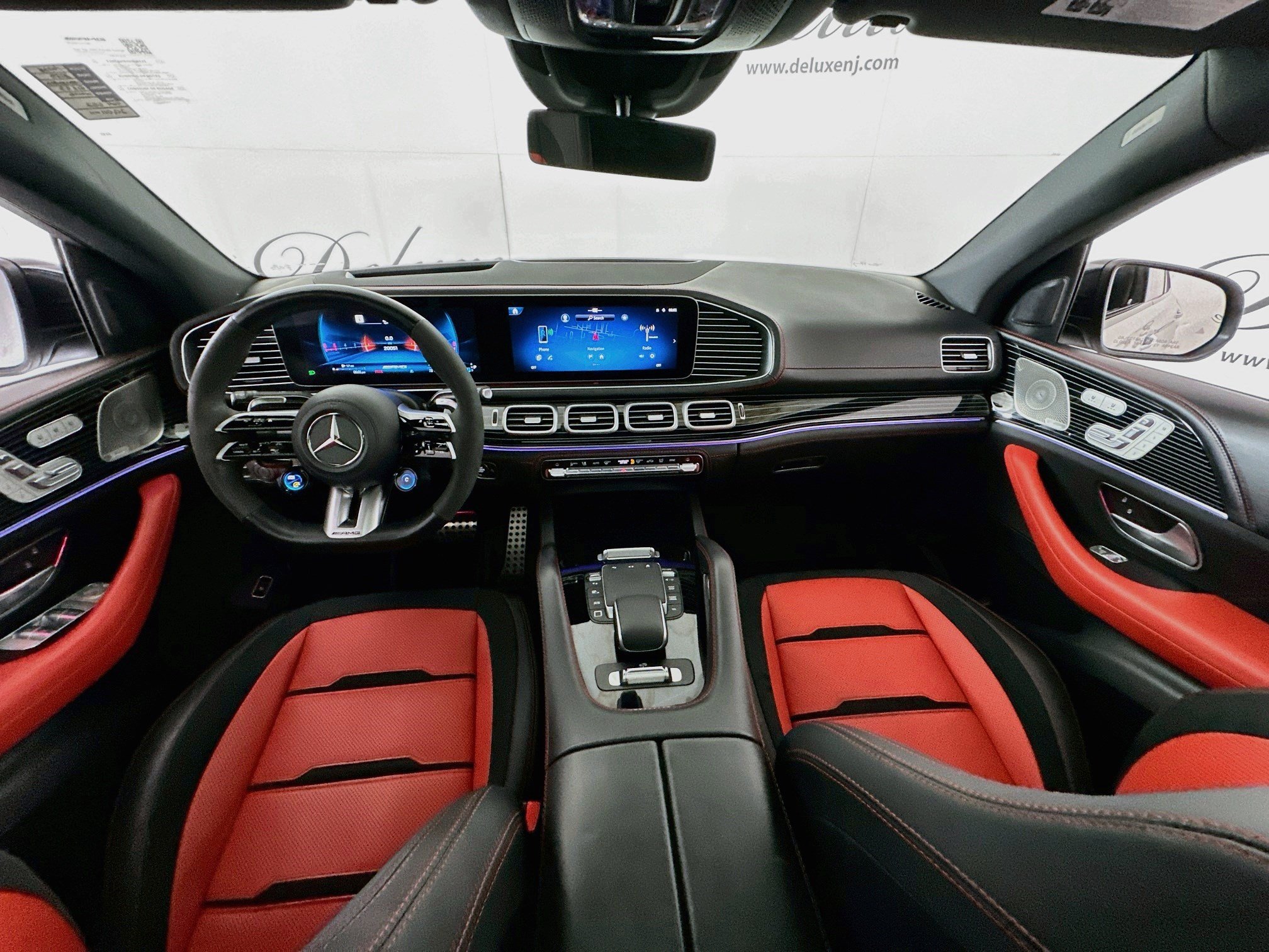 Used 2025 Mercedes-Benz GLE 53 AMG 4MATIC Coupe w/ Driver Assistance Package image 19