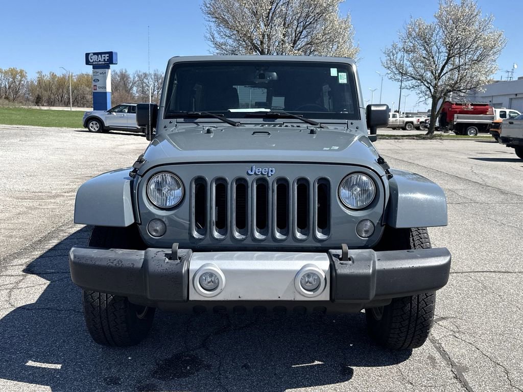 Used 2015 Jeep Wrangler Unlimited Sahara w/ Dual Top Group image 3