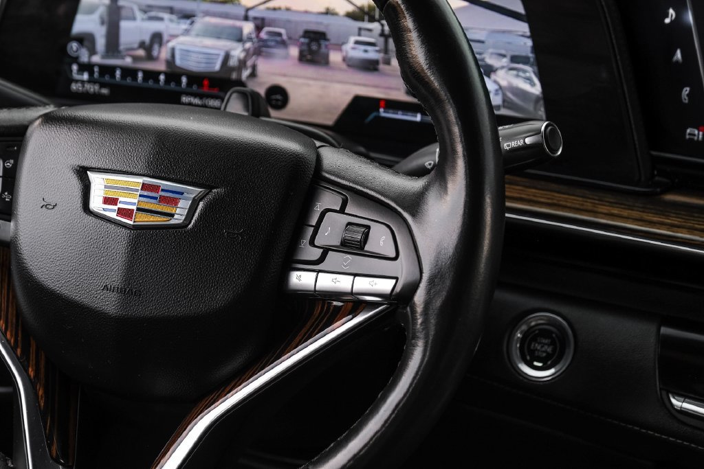 Used 2023 Cadillac Escalade ESV Premium Luxury RWD image 15