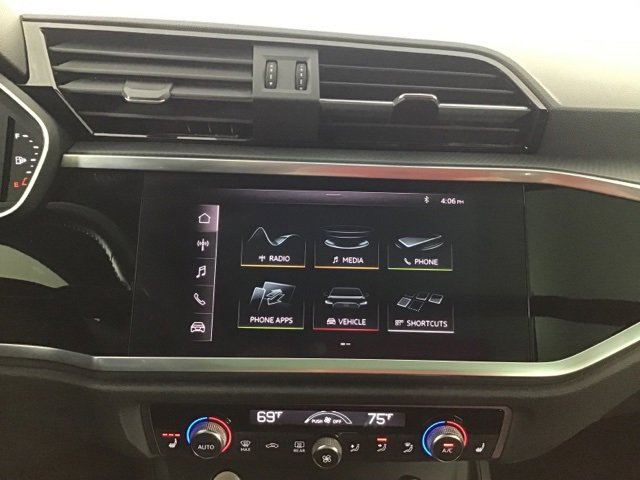 Used 2020 Audi Q3 2.0T Premium w/ Convenience Package image 16