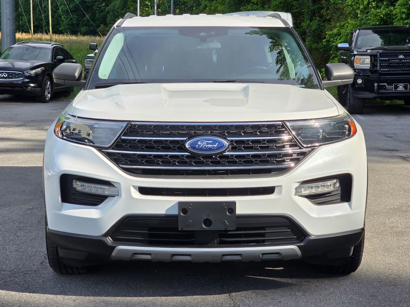 Used 2021 Ford Explorer XLT w/ Equipment Group 202A RWD image 10