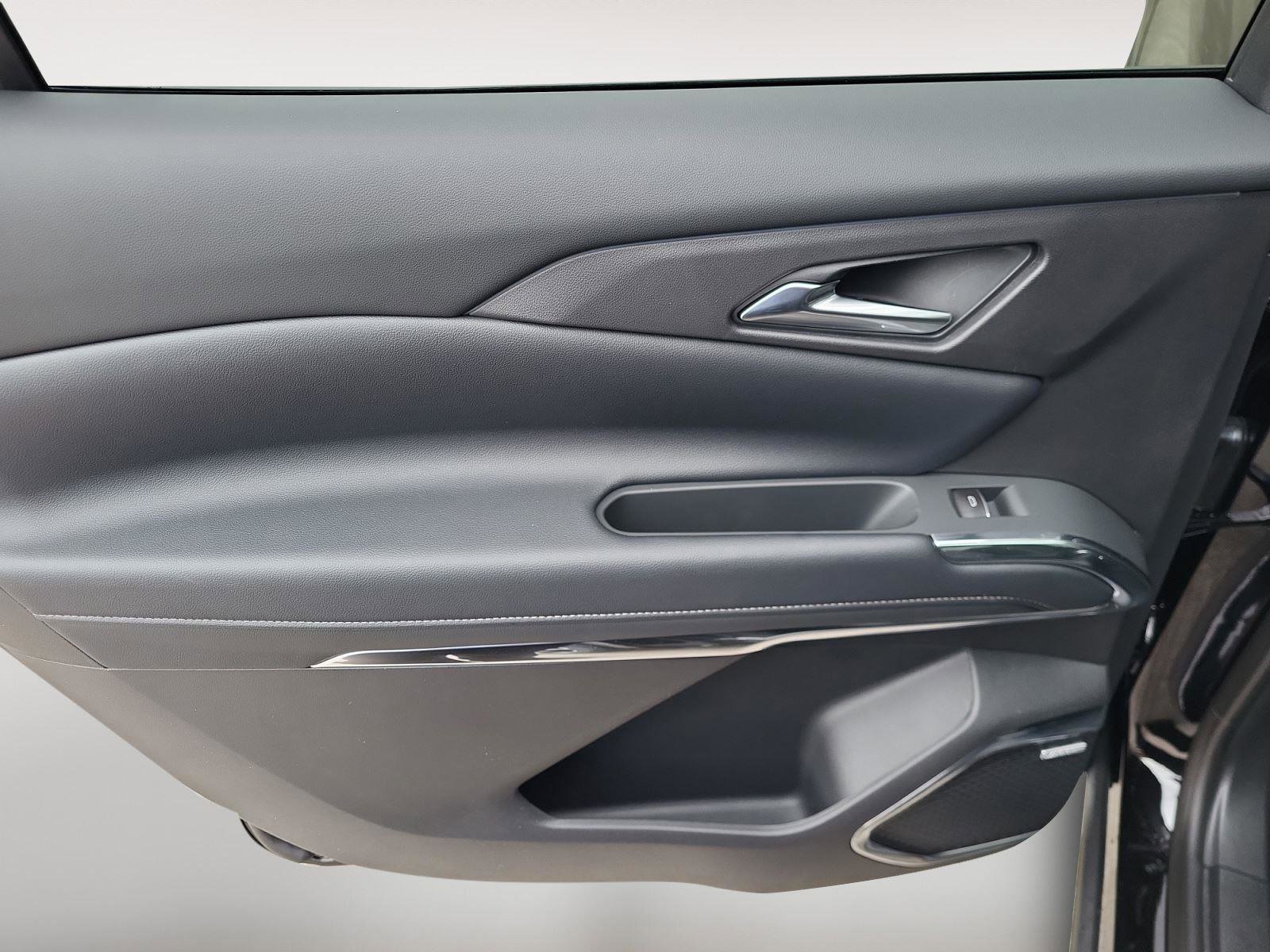 New 2026 Chevrolet Traverse High Country w/ LPO, Floor Liner Package AWD/4WD image 20