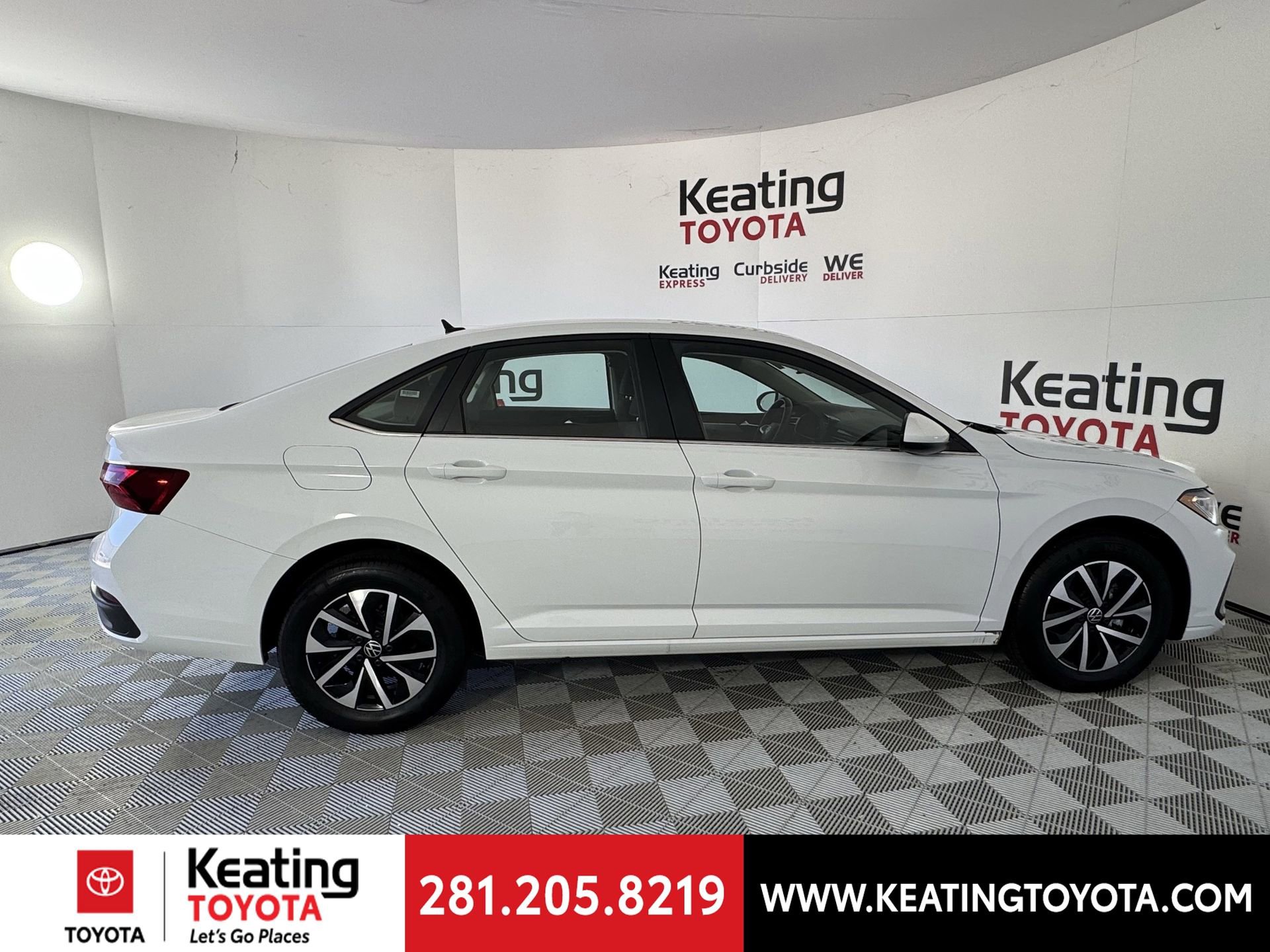 Used 2025 Volkswagen Jetta S image 4