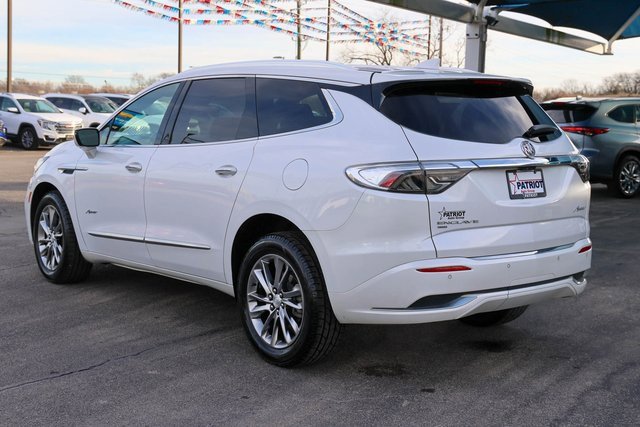 Used 2022 Buick Enclave Avenir w/ Avenir Technology Package image 5