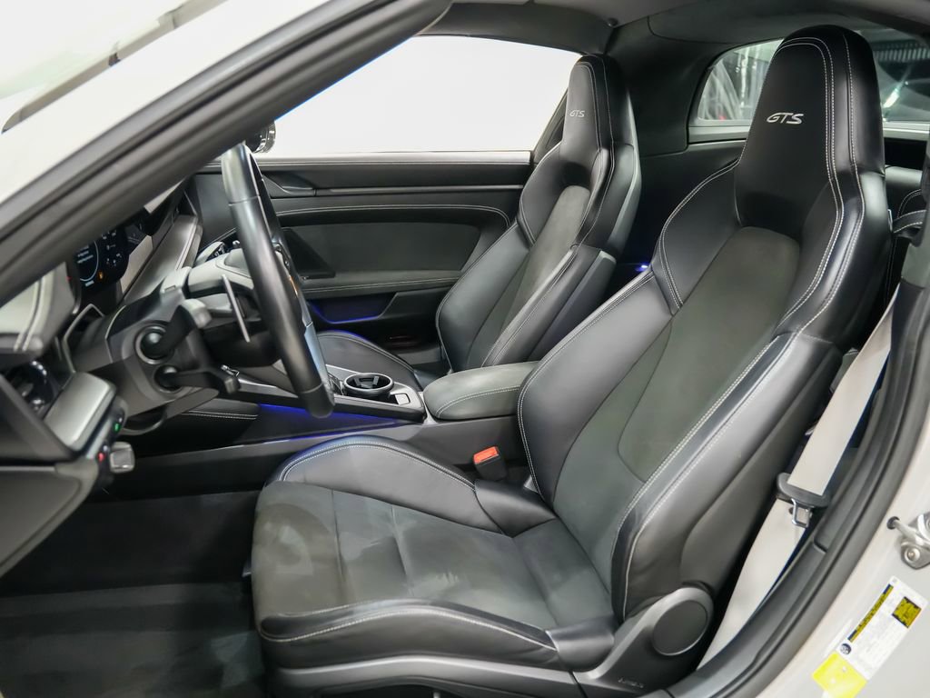Used 2022 Porsche 911 Targa 4 GTS image 5