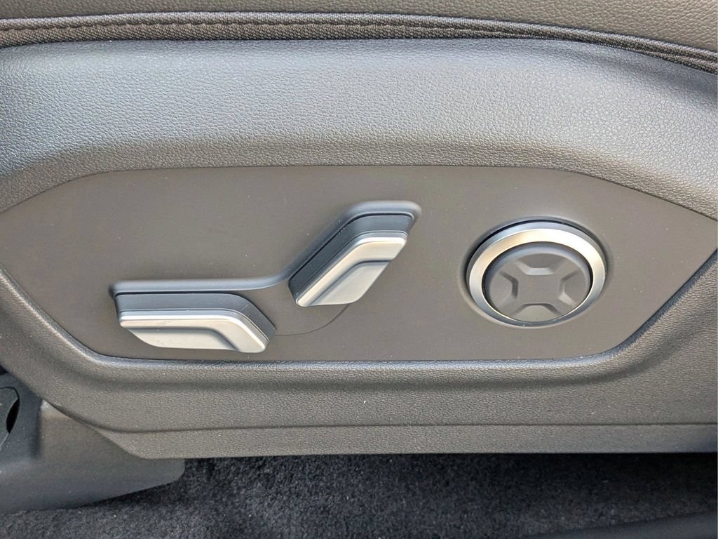New 2026 Hyundai Santa Fe Limited AWD/4WD image 16