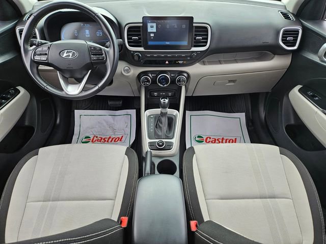 Used 2024 Hyundai Venue SEL FWD image 14