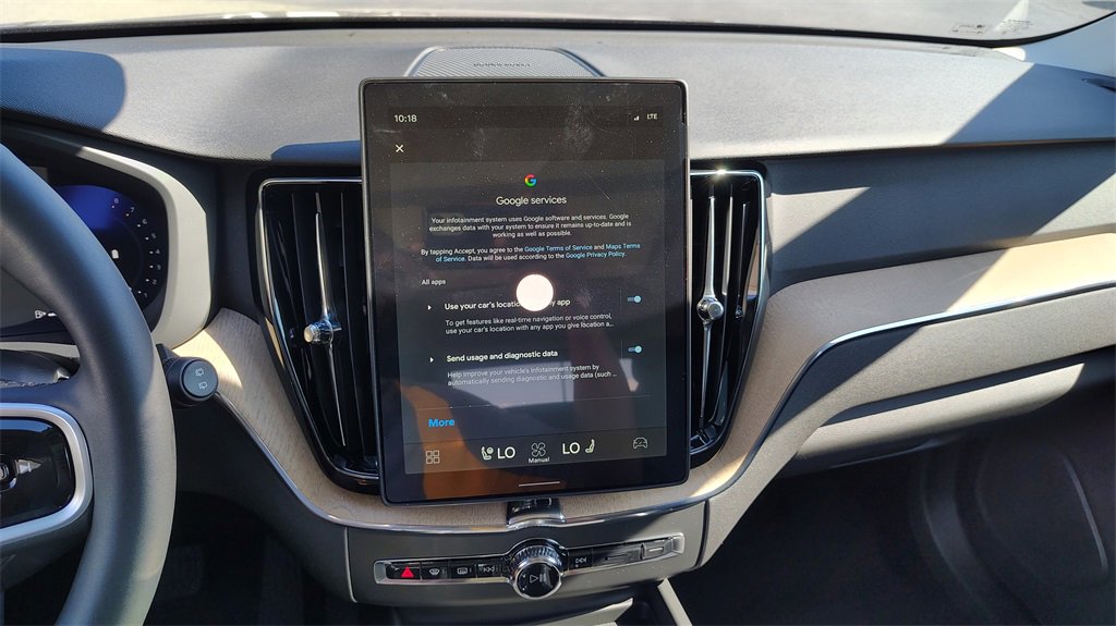 New 2026 Volvo XC60 B5 Plus w/ Climate Package image 20