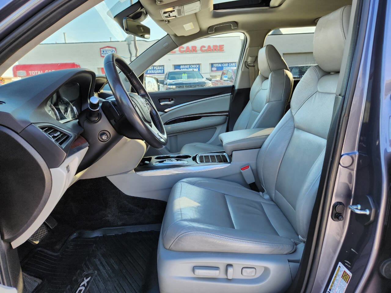 Used 2018 Acura MDX SH-AWD w/ Technology Package image 12