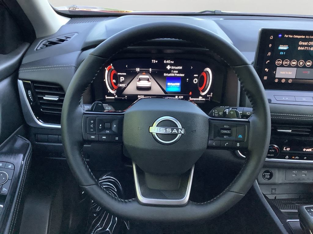 Used 2025 Nissan Rogue SL image 19