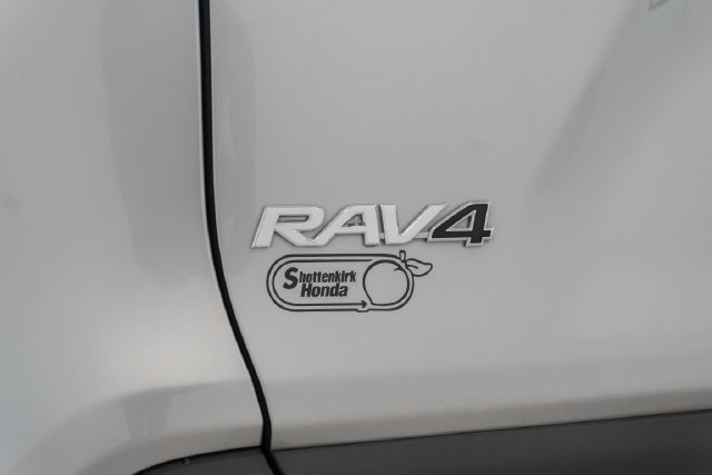 Used 2024 Toyota RAV4 XLE w/ Convenience Package AWD/4WD image 9