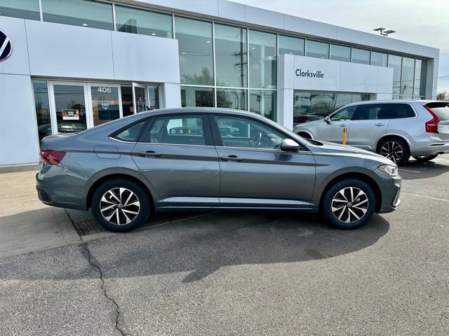 Certified 2025 Volkswagen Jetta S image 8