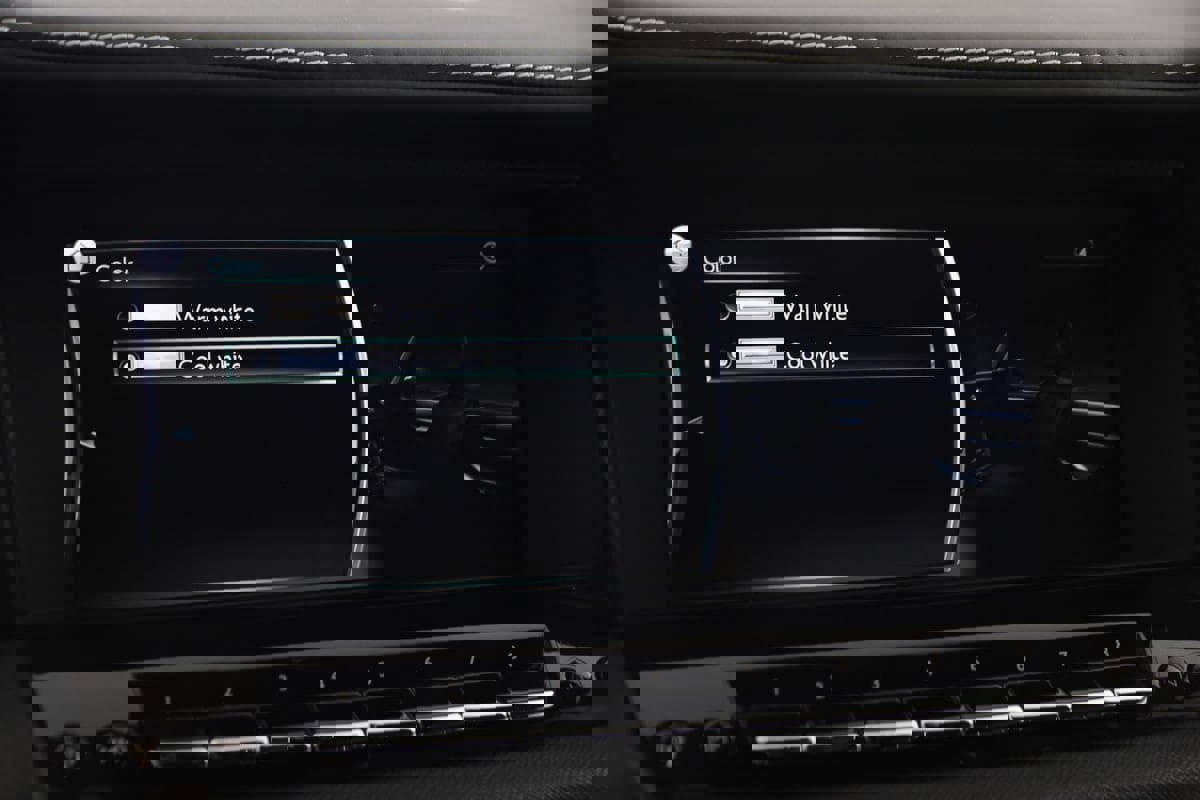 Used 2024 Rolls-Royce Cullinan Black Badge image 64