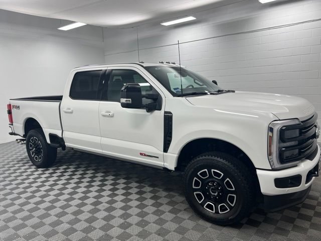 Used 2025 Ford F350 Platinum AWD/4WD image 4