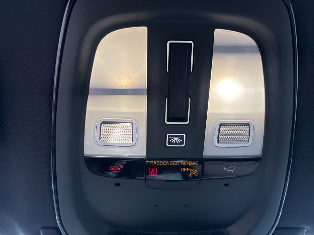 New 2026 Volvo XC90 B6 Plus w/ Protection Package Premier image 32