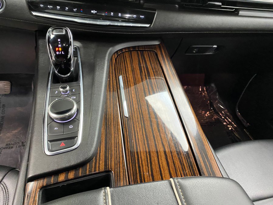 Used 2023 Cadillac Escalade ESV Luxury image 28