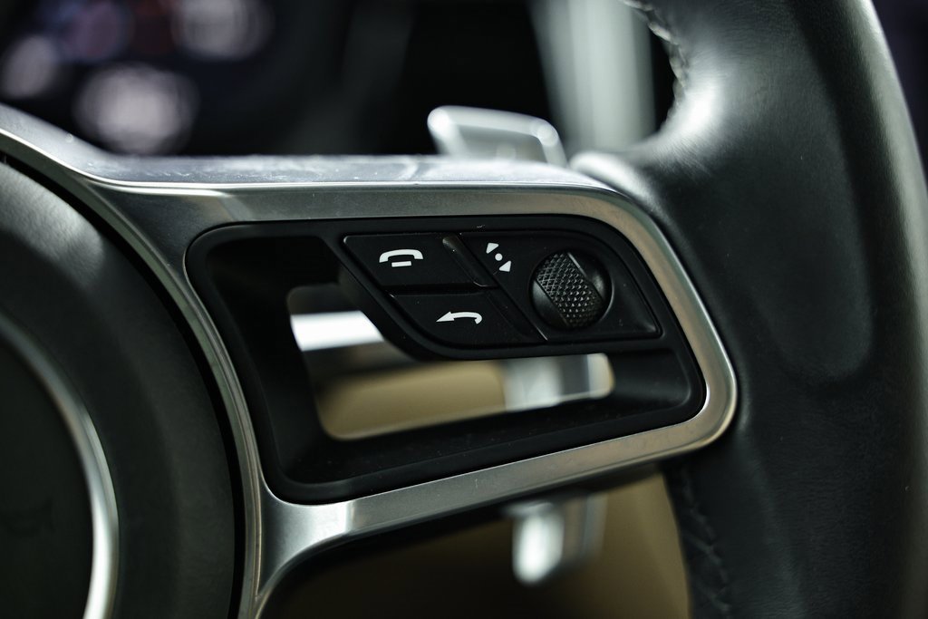 Certified 2020 Porsche Macan S image 35