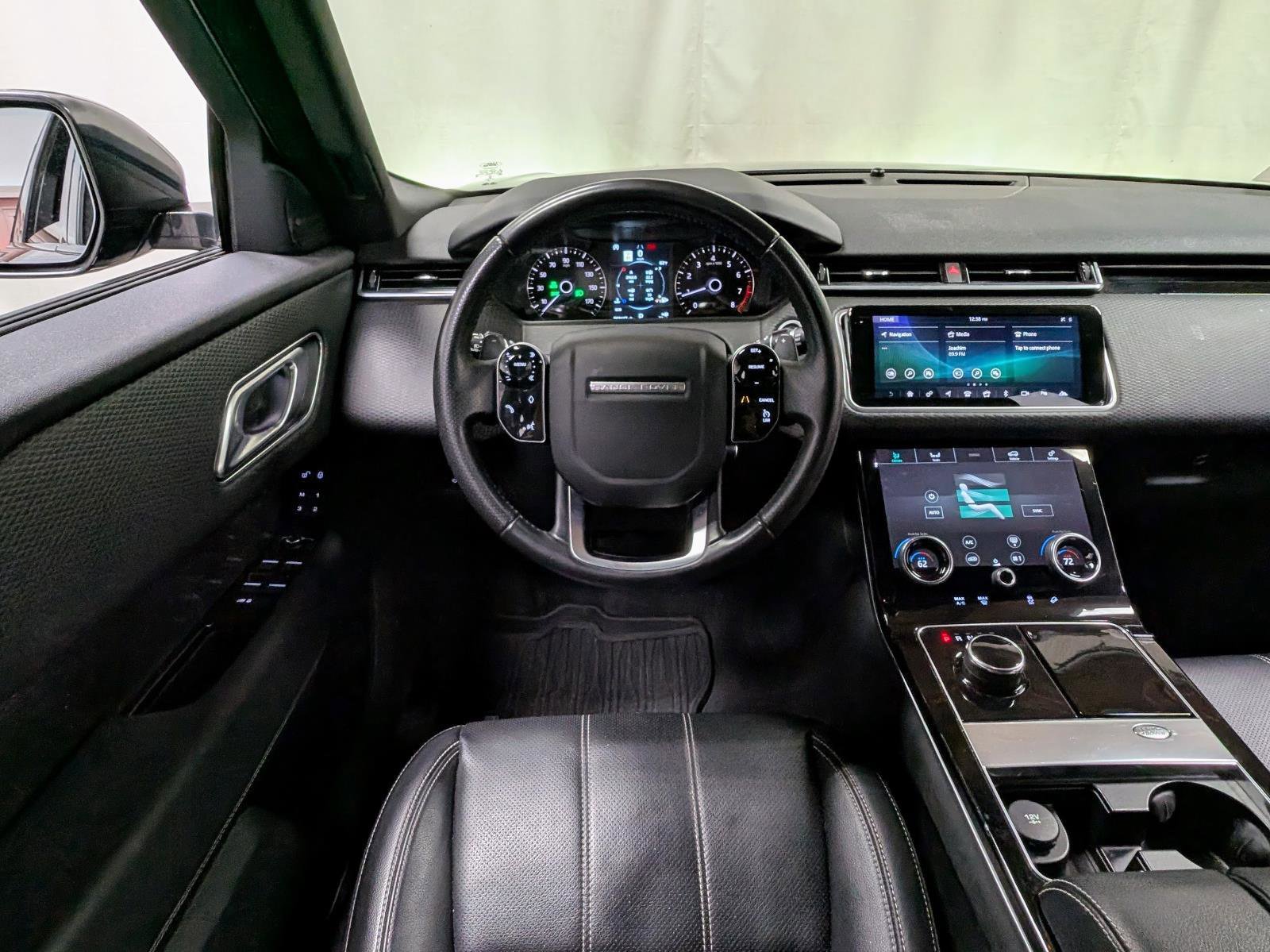 Used 2018 Land Rover Range Rover Velar S AWD/4WD image 2
