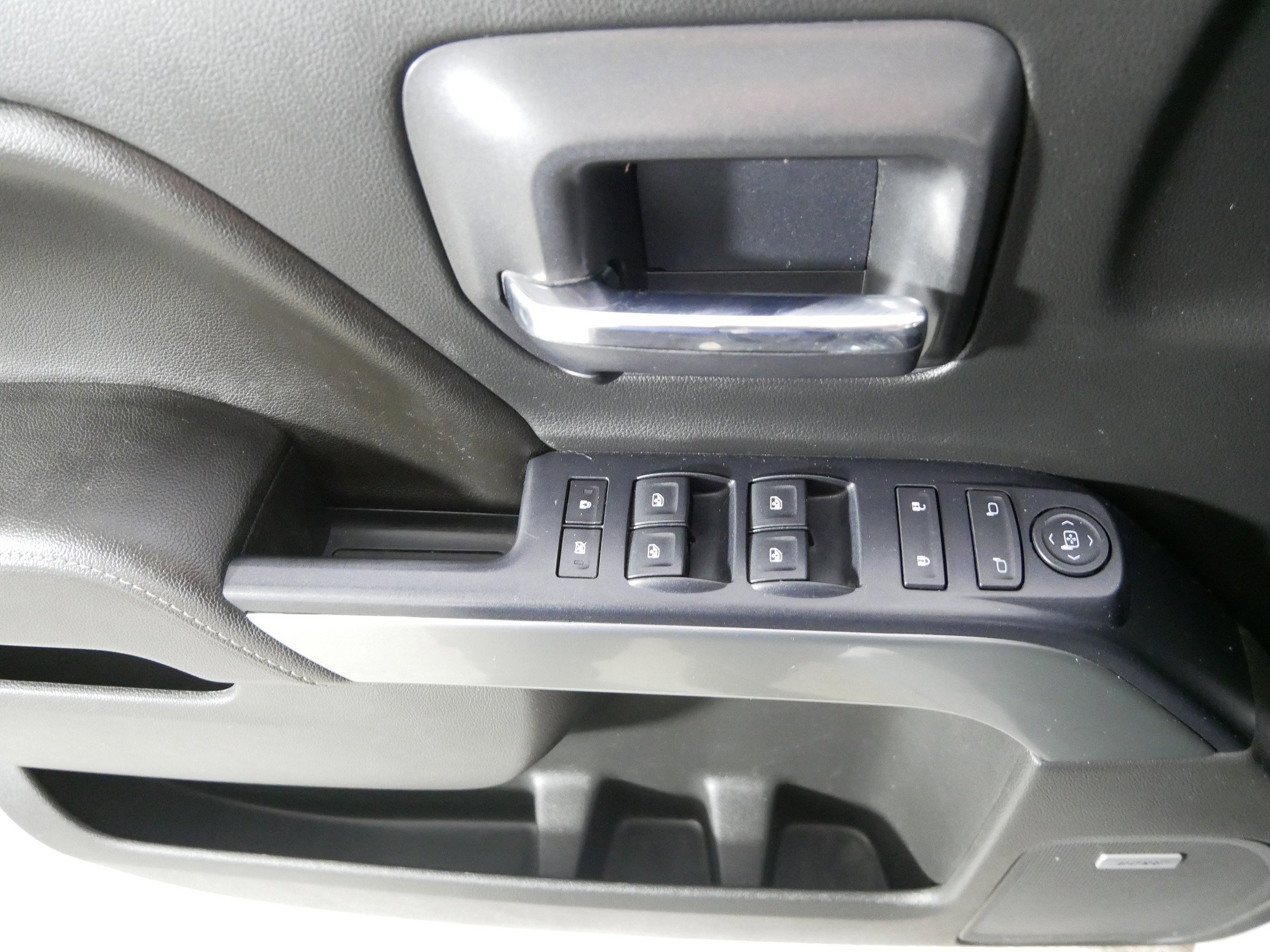 Used 2016 Chevrolet Silverado 1500 LT w/ All Star Edition image 19