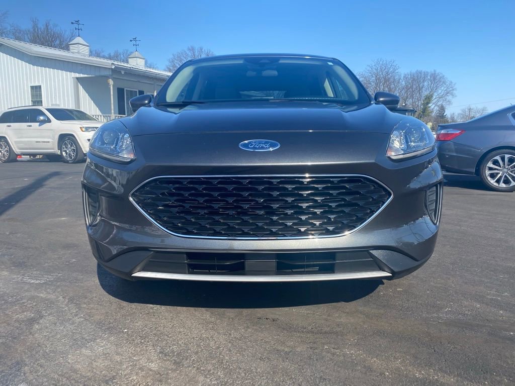 Used 2020 Ford Escape SE image 2