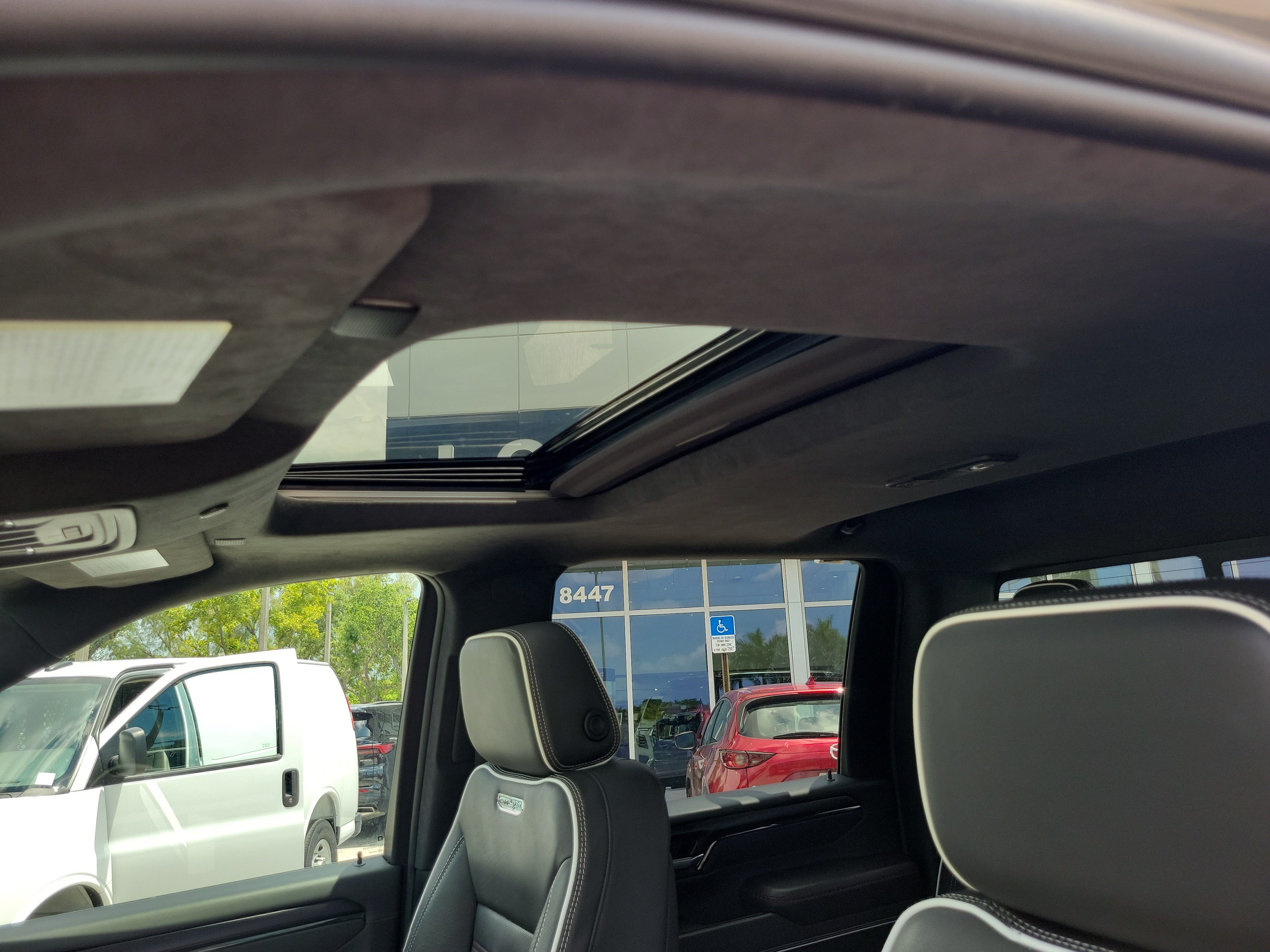 Used 2025 GMC Sierra 2500 AT4X AWD/4WD image 11