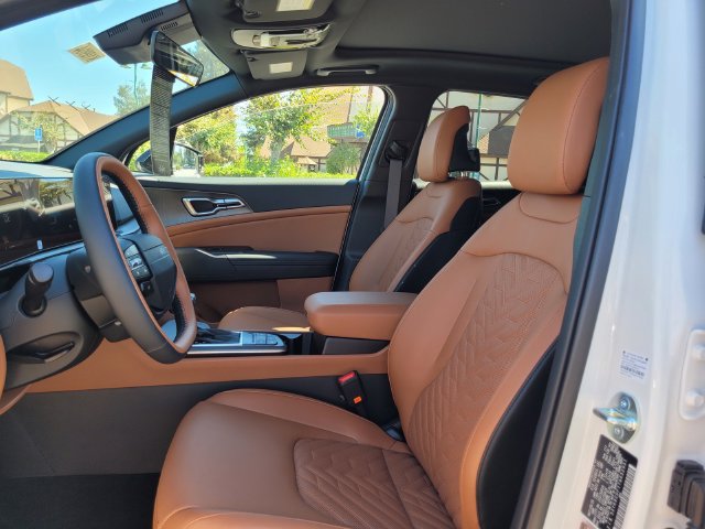 New 2026 Kia Sportage X-Line w/ X-Line Premium Package AWD/4WD image 8