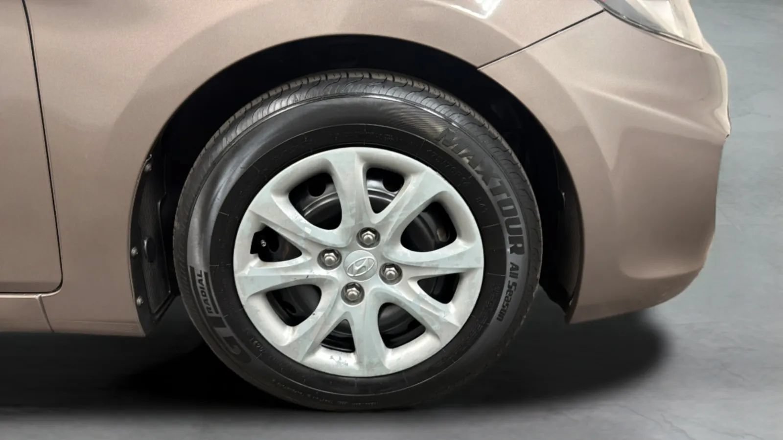 Used 2014 Hyundai Accent GS FWD image 22