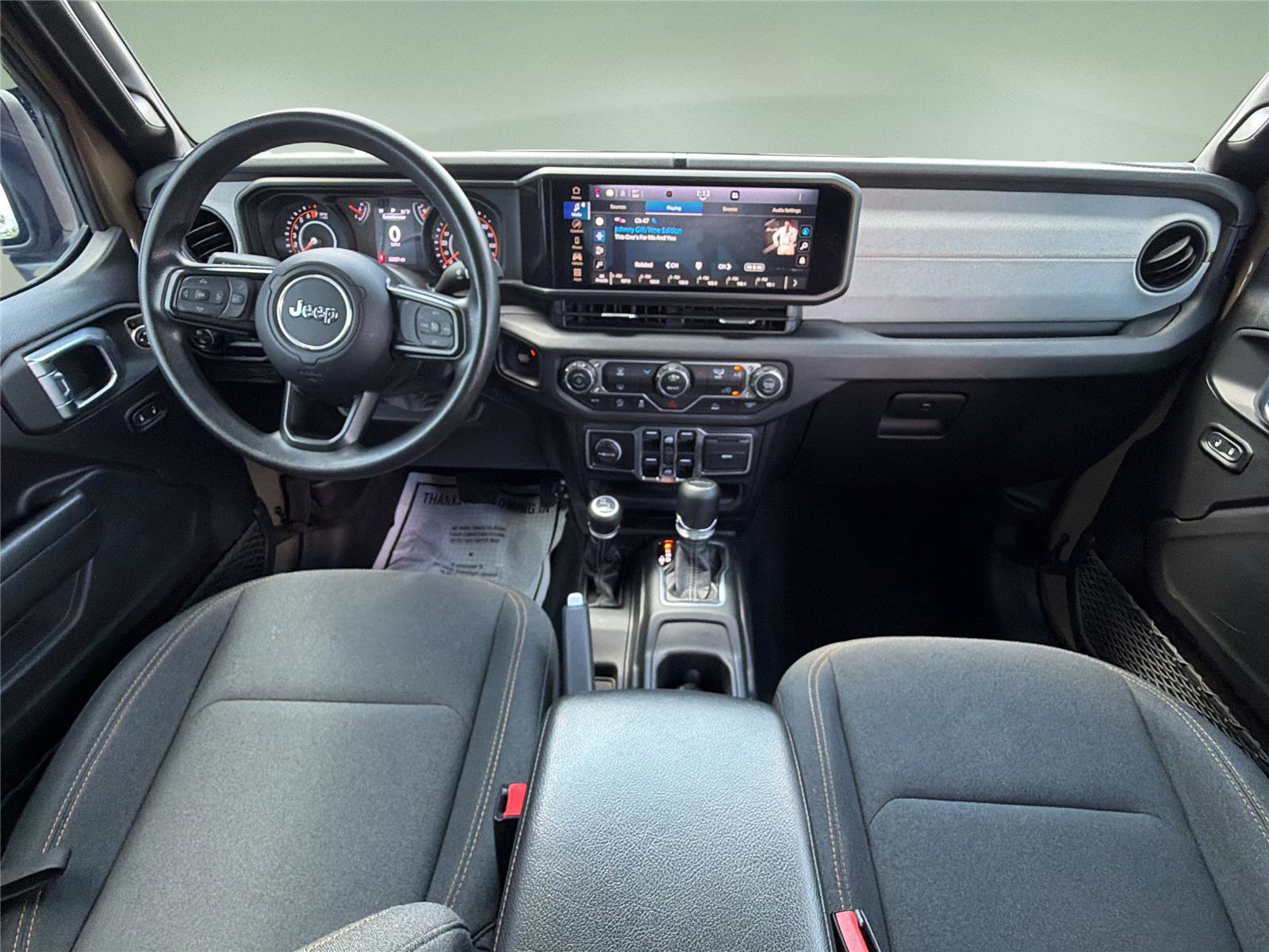 Used 2025 Jeep Gladiator Mojave AWD/4WD image 20