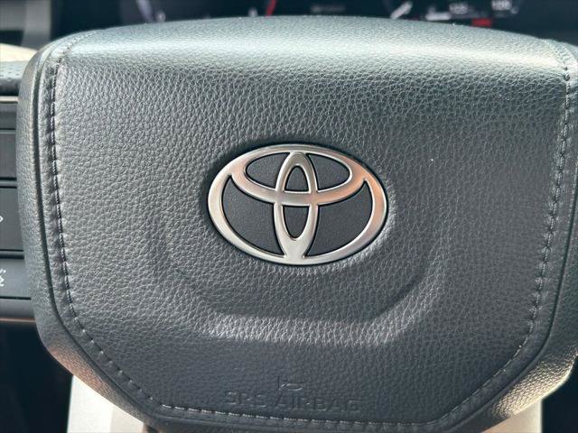 Certified 2025 Toyota 4Runner Platinum AWD/4WD image 45