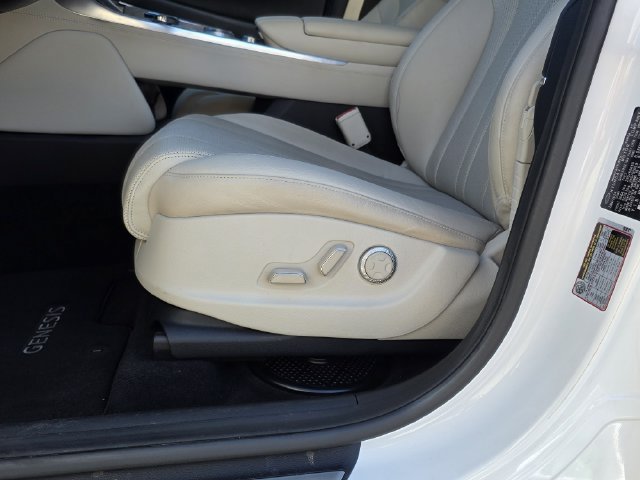 Used 2024 Genesis GV80 2.5T AWD/4WD image 16