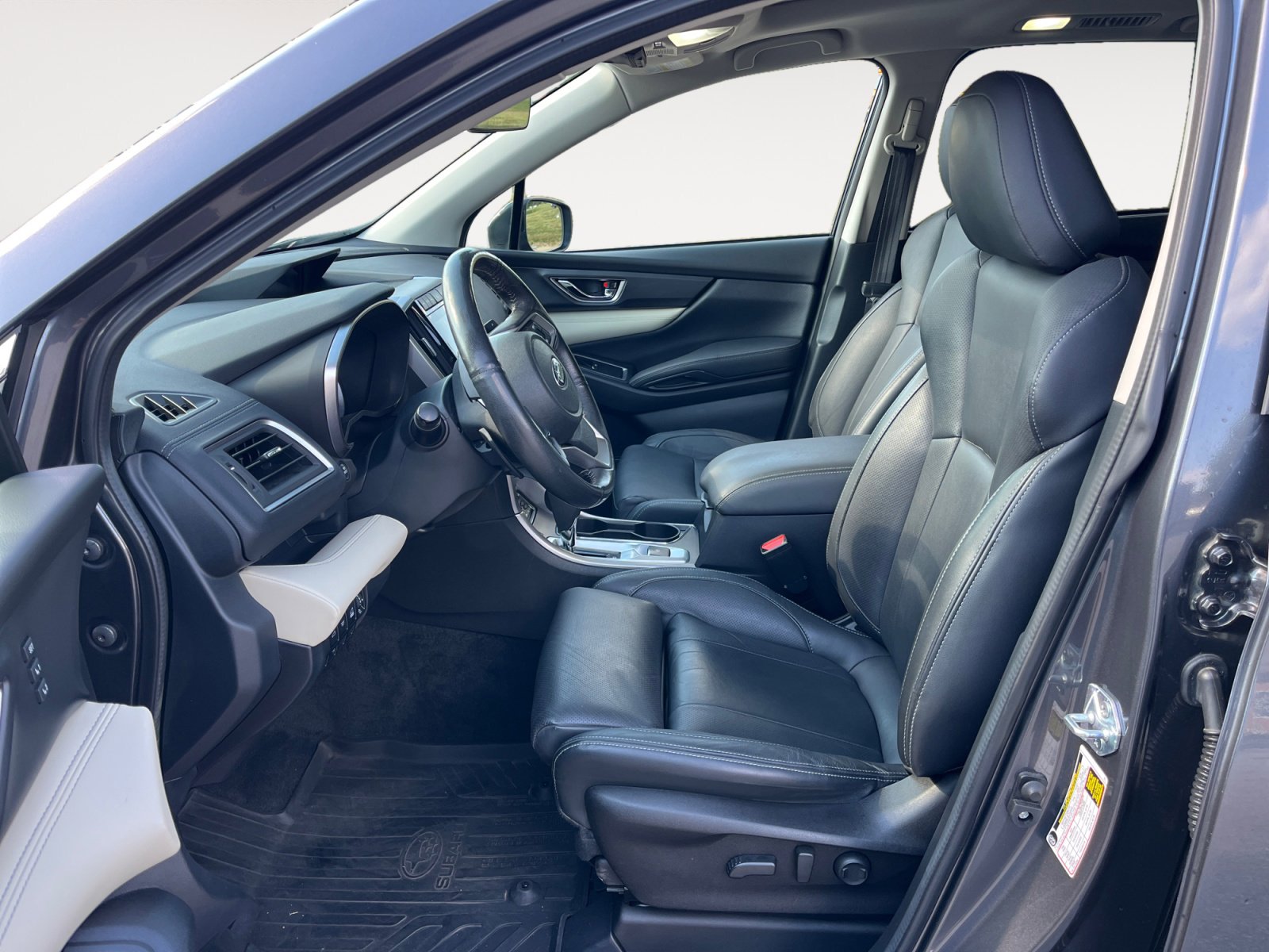 Used 2022 Subaru Ascent Limited w/ Technology Package image 11