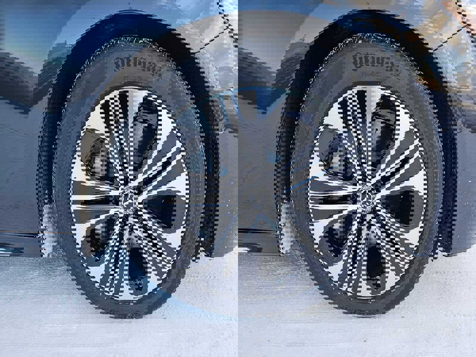 Used 2025 Mercedes-Benz E 450 4MATIC Sedan image 9