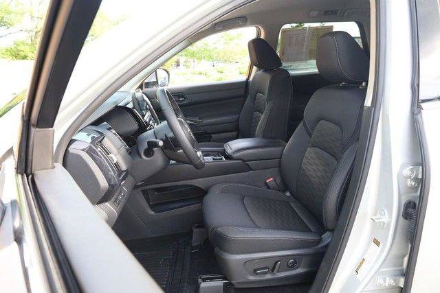 Certified 2025 Nissan Pathfinder SV AWD/4WD image 10