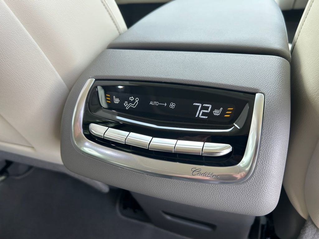 Used 2025 Cadillac XT6 Premium Luxury w/ Technology Package image 36
